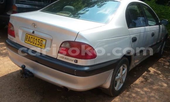 Sayi Na hannu Toyota Avensis Gris Mota in Kigali a Rwanda Sayi Na hannu Toyota Avensis Gris Mota in Kigali a Rwanda