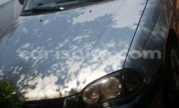 Sayi Na hannu Toyota Avensis Gris Mota in Kigali a Rwanda Sayi Na hannu Toyota Avensis Gris Mota in Kigali a Rwanda