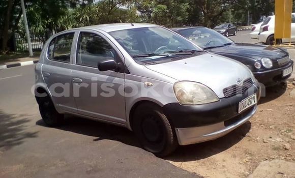 Sayi Na hannu Toyota Yaris Gris Mota in Kigali a Rwanda Sayi Na hannu Toyota Yaris Gris Mota in Kigali a Rwanda