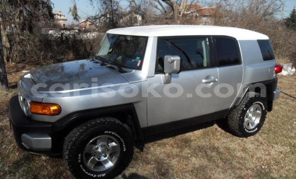 Buy Used Toyota FJ Cruiser Silver Car in Bokwango in Rwanda Buy Used Toyota FJ Cruiser Silver Car in Bokwango in Rwanda