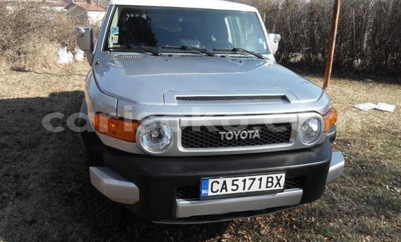 Buy Used Toyota FJ Cruiser Silver Car in Bokwango in Rwanda Buy Used Toyota FJ Cruiser Silver Car in Bokwango in Rwanda