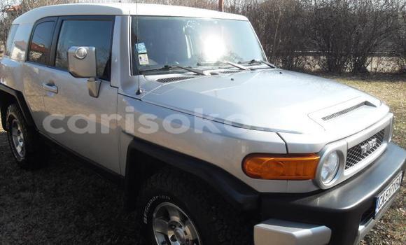 Buy Used Toyota FJ Cruiser Silver Car in Bokwango in Rwanda Buy Used Toyota FJ Cruiser Silver Car in Bokwango in Rwanda