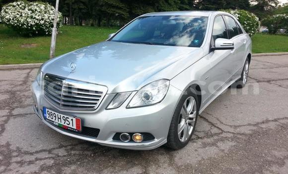 Buy Used Mercedes-Benz 230 Silver Car in Gikongoro in Gikongoro Buy Used Mercedes-Benz 230 Silver Car in Gikongoro in Gikongoro