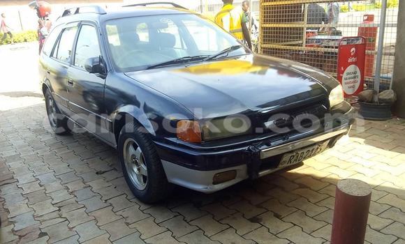 Acheter Occasion Voiture Toyota Corolla Noir à Gicumbi, Rwanda Acheter Occasion Voiture Toyota Corolla Noir à Gicumbi, Rwanda