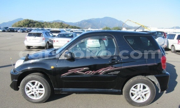 Sayi Na hannu Toyota RAV4 Noir Mota in Kigali a Rwanda Sayi Na hannu Toyota RAV4 Noir Mota in Kigali a Rwanda