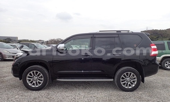 Acheter Occasion Voiture Toyota Land Cruiser Prado Noir à Kigali, Rwanda Acheter Occasion Voiture Toyota Land Cruiser Prado Noir à Kigali, Rwanda