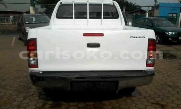 اشتري مستعمل Toyota Hilux Blanc سيارة في Kigali في Rwanda اشتري مستعمل Toyota Hilux Blanc سيارة في Kigali في Rwanda