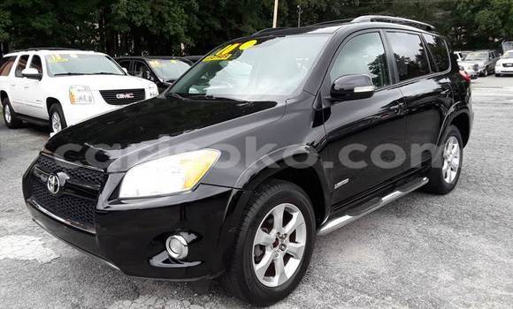 Sayi Na hannu Toyota RAV4 Beige Mota in Kigali a Rwanda Sayi Na hannu Toyota RAV4 Beige Mota in Kigali a Rwanda