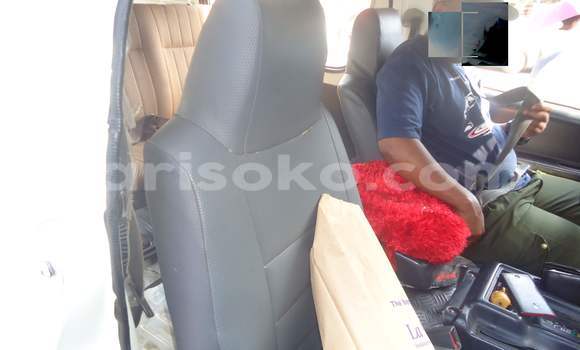 Sayi Na hannu Toyota 4Runner Noir Mota in Kigali a Rwanda Sayi Na hannu Toyota 4Runner Noir Mota in Kigali a Rwanda