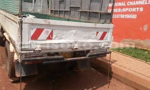 Acheter Occasion Voiture Toyota Dyna Blanc à Kigali, Rwanda Acheter Occasion Voiture Toyota Dyna Blanc à Kigali, Rwanda