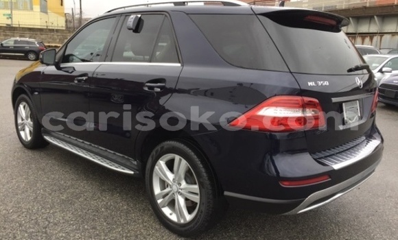 Sayi Imported Mercedes-Benz M-klasse Noir Mota in Kigali a Rwanda Sayi Imported Mercedes-Benz M-klasse Noir Mota in Kigali a Rwanda