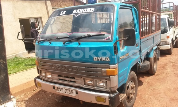 Acheter Occasion Voiture Toyota Dyna Bleu à Kigali, Rwanda Acheter Occasion Voiture Toyota Dyna Bleu à Kigali, Rwanda