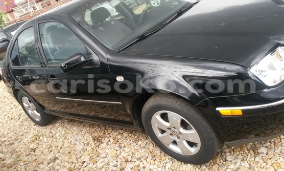 اشتري مستعمل Volkswagen Bora Noir سيارة في Kigali في Rwanda