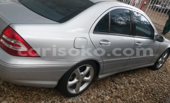 Sayi Na hannu Mercedes-Benz C–Class Autre Mota in Kigali a Rwanda Sayi Na hannu Mercedes-Benz C–Class Autre Mota in Kigali a Rwanda