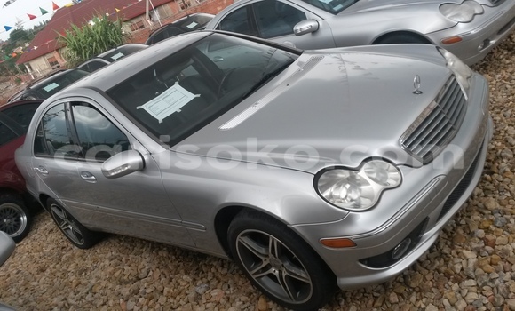 Sayi Na hannu Mercedes-Benz C–Class Autre Mota in Kigali a Rwanda Sayi Na hannu Mercedes-Benz C–Class Autre Mota in Kigali a Rwanda