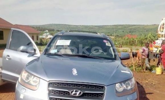 اشتري مستعمل Hyundai Santa Fe Autre سيارة في Kigali في Rwanda اشتري مستعمل Hyundai Santa Fe Autre سيارة في Kigali في Rwanda