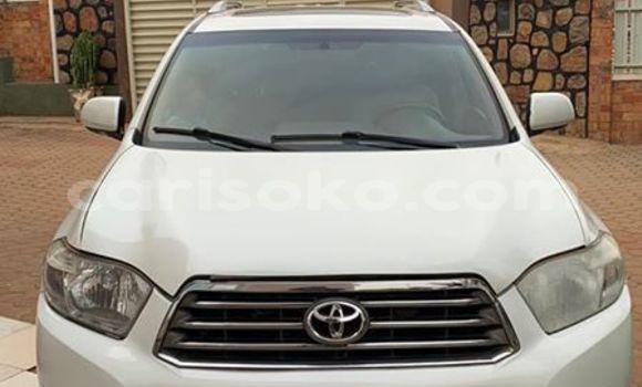 اشتري مستعمل Toyota Highlander Blanc سيارة في Kigali في Rwanda اشتري مستعمل Toyota Highlander Blanc سيارة في Kigali في Rwanda