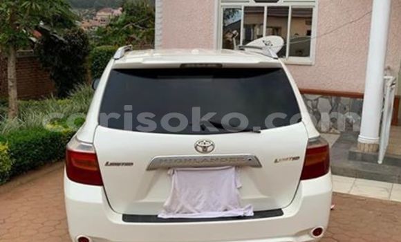 اشتري مستعمل Toyota Highlander Blanc سيارة في Kigali في Rwanda اشتري مستعمل Toyota Highlander Blanc سيارة في Kigali في Rwanda