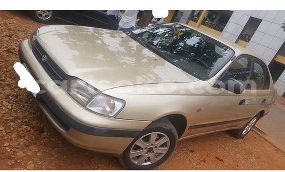 اشتري مستعمل Toyota Carina E Marron سيارة في Kigali في Rwanda اشتري مستعمل Toyota Carina E Marron سيارة في Kigali في Rwanda