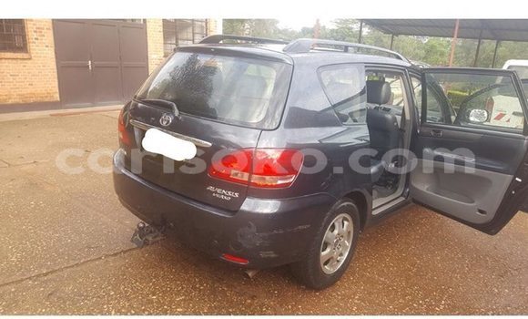 اشتري مستعمل Toyota Avensis Autre سيارة في Kigali في Rwanda اشتري مستعمل Toyota Avensis Autre سيارة في Kigali في Rwanda
