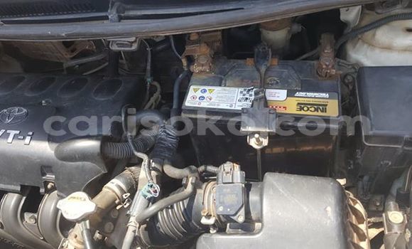 اشتري مستعمل Toyota Yaris Blanc سيارة في Kigali في Rwanda اشتري مستعمل Toyota Yaris Blanc سيارة في Kigali في Rwanda