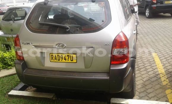 Buy Used Hyundai Tucson Silver Car in Kigali in Rwanda Buy Used Hyundai Tucson Silver Car in Kigali in Rwanda