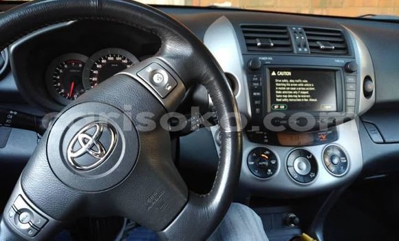 Sayi Na hannu Toyota RAV4 Noir Mota in Kigali a Rwanda Sayi Na hannu Toyota RAV4 Noir Mota in Kigali a Rwanda