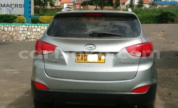 Sayi Sabo Hyundai Santa Fe Gris Mota in Kigali a Rwanda Sayi Sabo Hyundai Santa Fe Gris Mota in Kigali a Rwanda