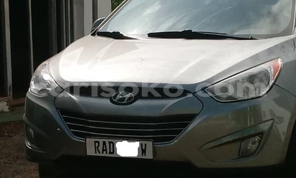 Sayi Sabo Hyundai Santa Fe Gris Mota in Kigali a Rwanda Sayi Sabo Hyundai Santa Fe Gris Mota in Kigali a Rwanda