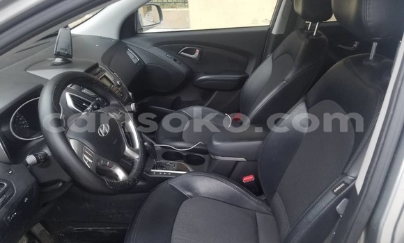 Sayi Sabo Hyundai Santa Fe Gris Mota in Kigali a Rwanda Sayi Sabo Hyundai Santa Fe Gris Mota in Kigali a Rwanda