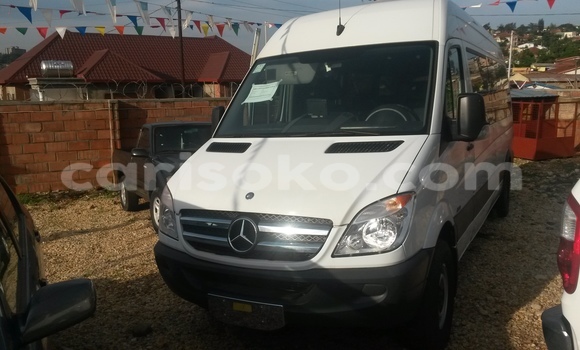Sayi Sabo Mercedes‒Benz Sprinter Blanc Babbar mota in Kigali a Rwanda Sayi Sabo Mercedes‒Benz Sprinter Blanc Babbar mota in Kigali a Rwanda