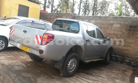 Sayi Sabo Mitsubishi L200 Autre Mota in Kigali a Rwanda Sayi Sabo Mitsubishi L200 Autre Mota in Kigali a Rwanda