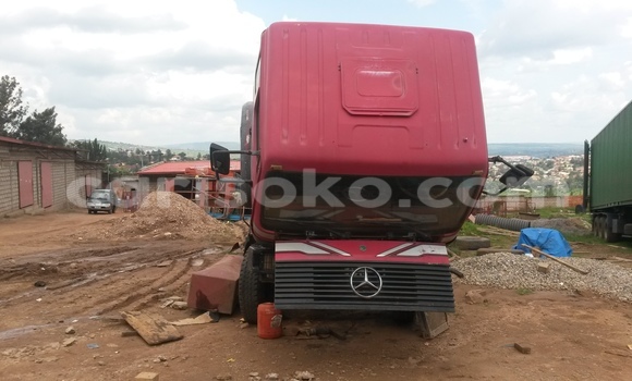 Sayi Na hannu Mercedes-Benz C–Class Rouge Mota in Kigali a Rwanda Sayi Na hannu Mercedes-Benz C–Class Rouge Mota in Kigali a Rwanda
