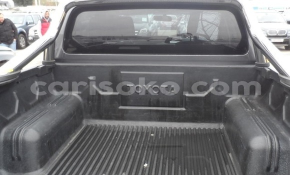 Acheter Occasion Voiture Toyota Hilux Beige à Kigali, Rwanda Acheter Occasion Voiture Toyota Hilux Beige à Kigali, Rwanda