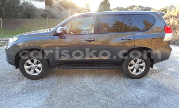 اشتري مستعمل Toyota Land Cruiser Prado Noir سيارة في Kigali في Rwanda اشتري مستعمل Toyota Land Cruiser Prado Noir سيارة في Kigali في Rwanda