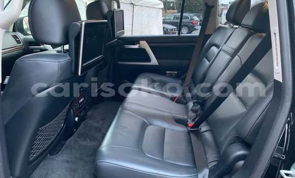 اشتري مستعمل Toyota Land Cruiser Noir سيارة في Kigali في Rwanda اشتري مستعمل Toyota Land Cruiser Noir سيارة في Kigali في Rwanda