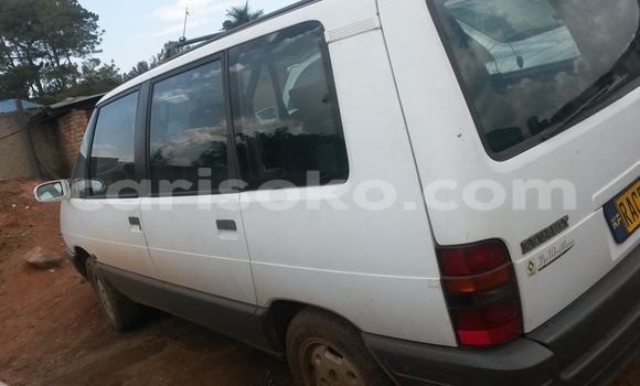 Sayi Na hannu Renault Espace Blanc Mota in Kigali a Rwanda Sayi Na hannu Renault Espace Blanc Mota in Kigali a Rwanda