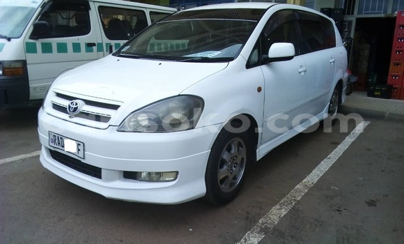 Sayi Na hannu Toyota Ipsum Blanc Mota in Kigali a Rwanda Sayi Na hannu Toyota Ipsum Blanc Mota in Kigali a Rwanda