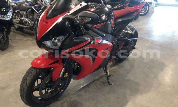 Buy Used Honda CBR 1000 RR Beige Bike in Kigali in Rwanda Buy Used Honda CBR 1000 RR Beige Bike in Kigali in Rwanda