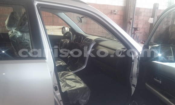 Sayi Sabo Suzuki Grand Vitara Blanc Mota in Kigali a Rwanda Sayi Sabo Suzuki Grand Vitara Blanc Mota in Kigali a Rwanda