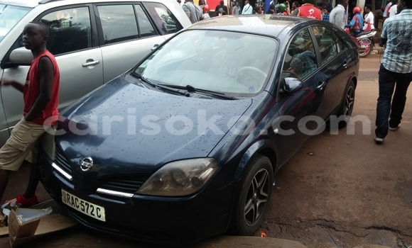 اشتري مستعمل Nissan Primera Bleu سيارة في Kigali في Rwanda