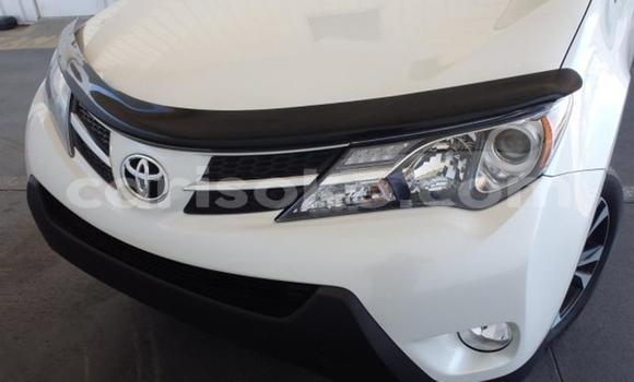 Acheter Occasion Voiture Toyota RAV4 Blanc à Kigali, Rwanda Acheter Occasion Voiture Toyota RAV4 Blanc à Kigali, Rwanda