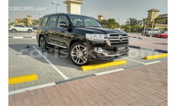 Acheter Import Voiture Toyota Land Cruiser Noir à Import - Dubai, Rwanda Acheter Import Voiture Toyota Land Cruiser Noir à Import - Dubai, Rwanda