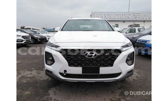 Sayi Imported Hyundai Santa Fe Blanc Mota in Import - Dubai a Rwanda Sayi Imported Hyundai Santa Fe Blanc Mota in Import - Dubai a Rwanda