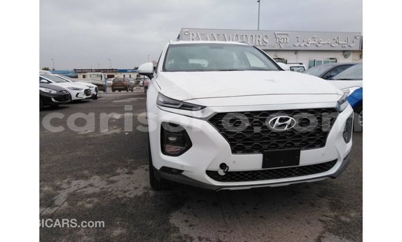 Sayi Imported Hyundai Santa Fe Blanc Mota in Import - Dubai a Rwanda Sayi Imported Hyundai Santa Fe Blanc Mota in Import - Dubai a Rwanda