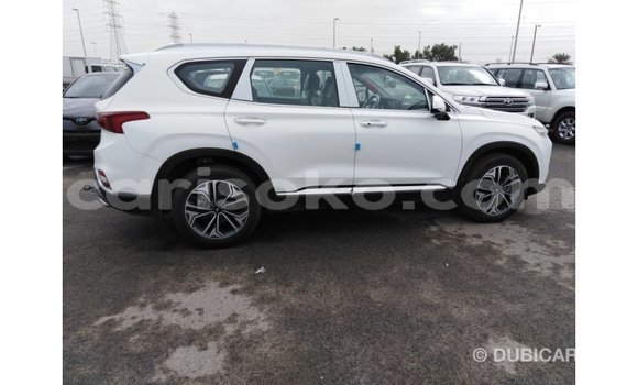 Sayi Imported Hyundai Santa Fe Blanc Mota in Import - Dubai a Rwanda Sayi Imported Hyundai Santa Fe Blanc Mota in Import - Dubai a Rwanda
