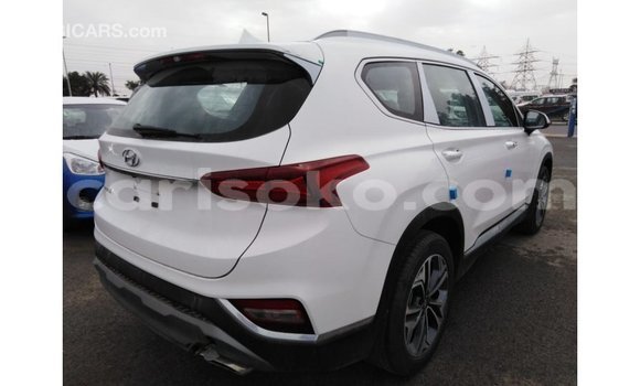 Sayi Imported Hyundai Santa Fe Blanc Mota in Import - Dubai a Rwanda Sayi Imported Hyundai Santa Fe Blanc Mota in Import - Dubai a Rwanda