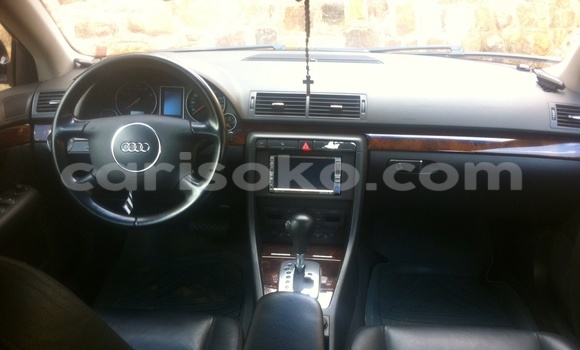 Acheter Occasion Voiture Audi A4 Noir à Kigali, Rwanda Acheter Occasion Voiture Audi A4 Noir à Kigali, Rwanda