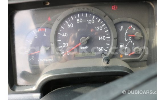 اشتري Imported Mitsubishi L400 Blanc شاحنة في Import - Dubai في Rwanda