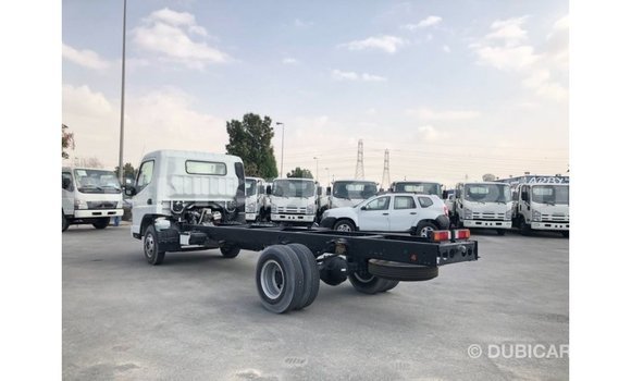 Acheter Import Utilitaire Mitsubishi L400 Blanc à Import - Dubai, Rwanda Acheter Import Utilitaire Mitsubishi L400 Blanc à Import - Dubai, Rwanda